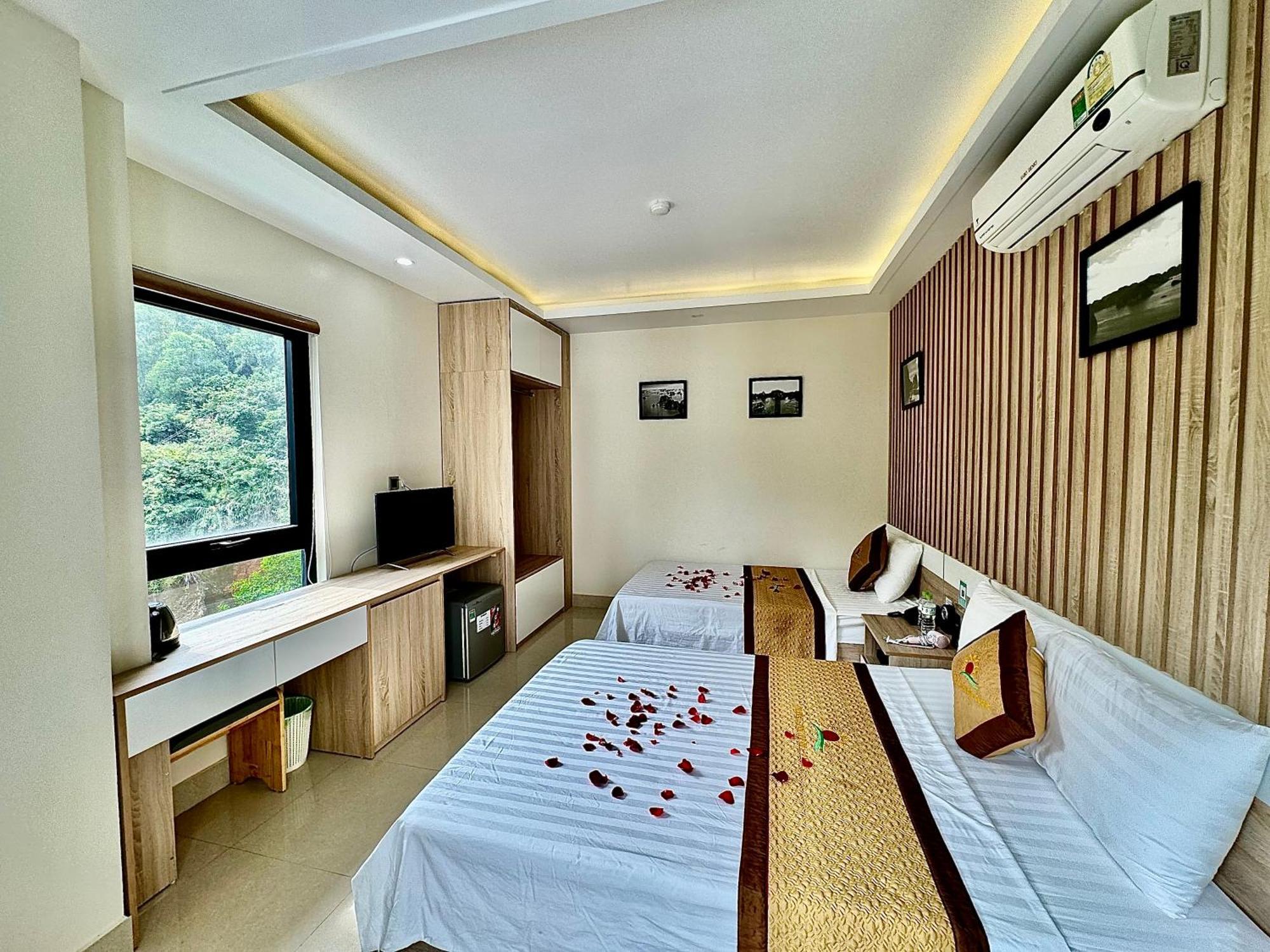 Sunflower Catba Hotel Dong Khe Sau ภายนอก รูปภาพ