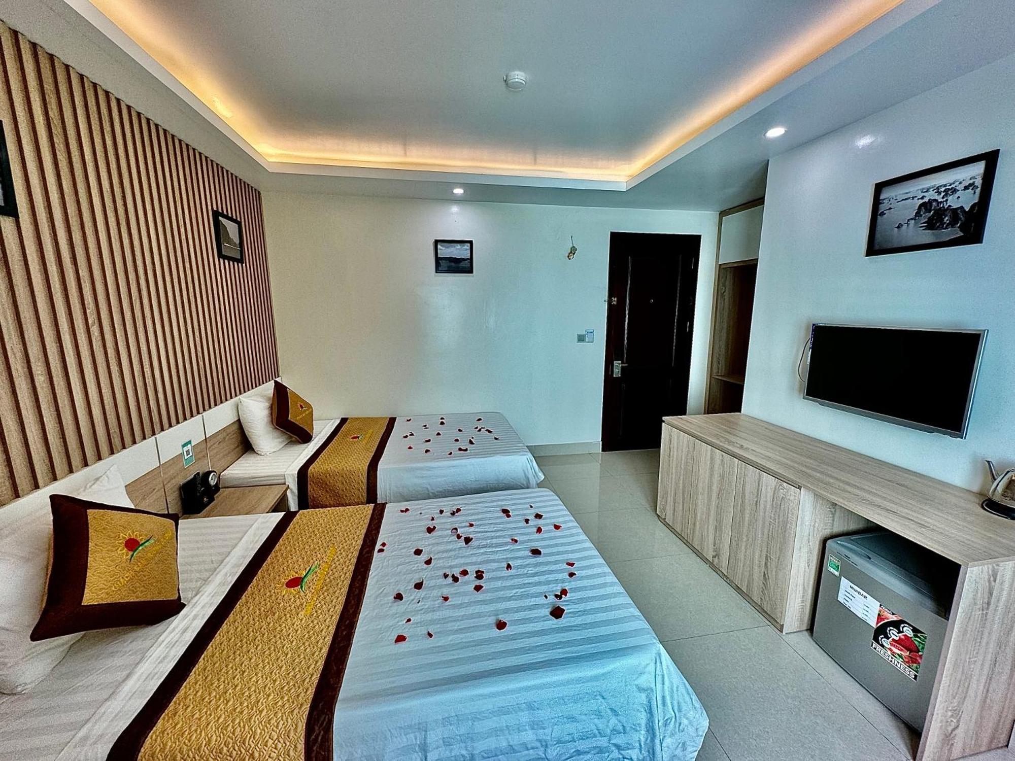 Sunflower Catba Hotel Dong Khe Sau ภายนอก รูปภาพ
