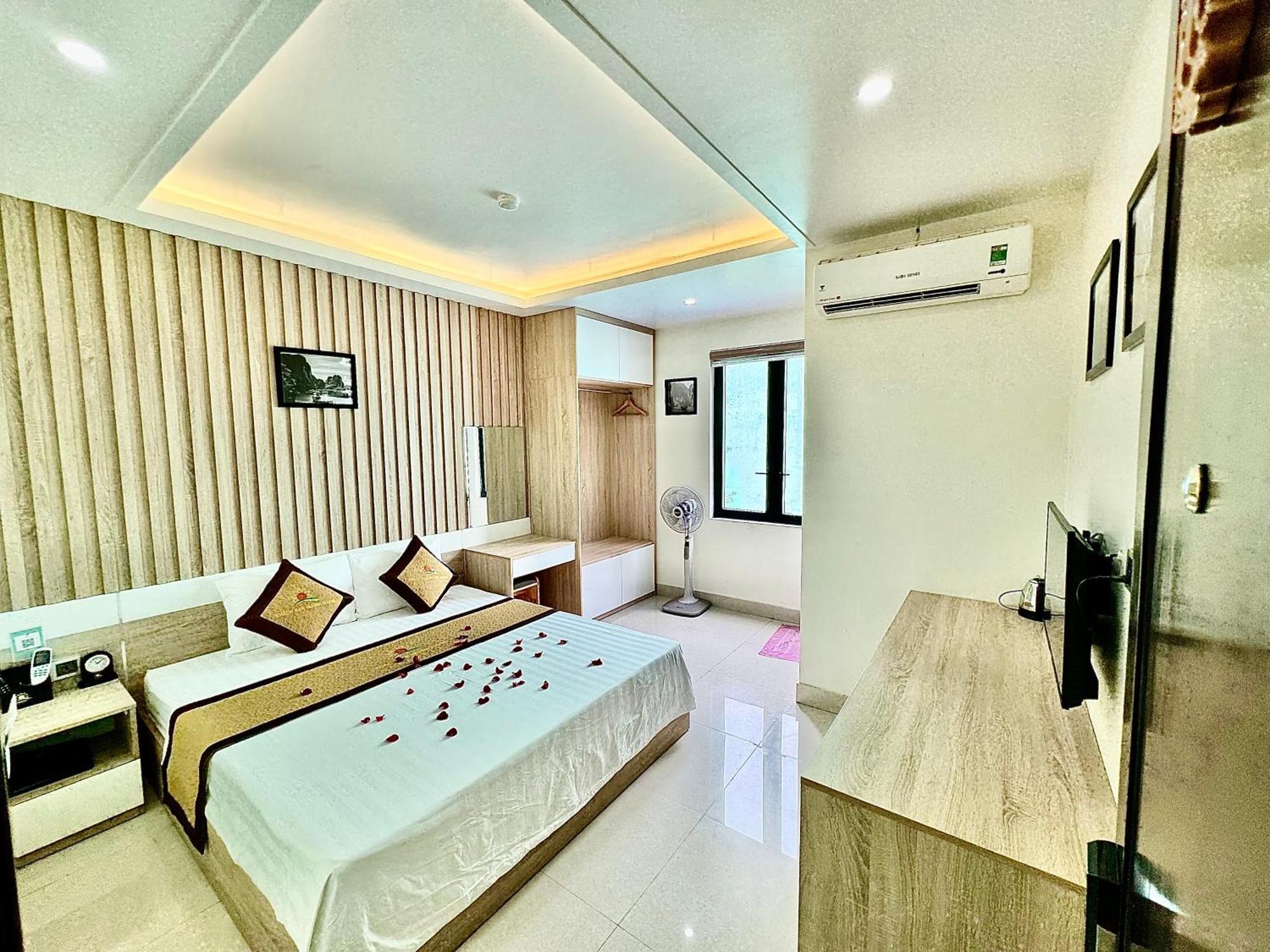 Sunflower Catba Hotel Dong Khe Sau ภายนอก รูปภาพ