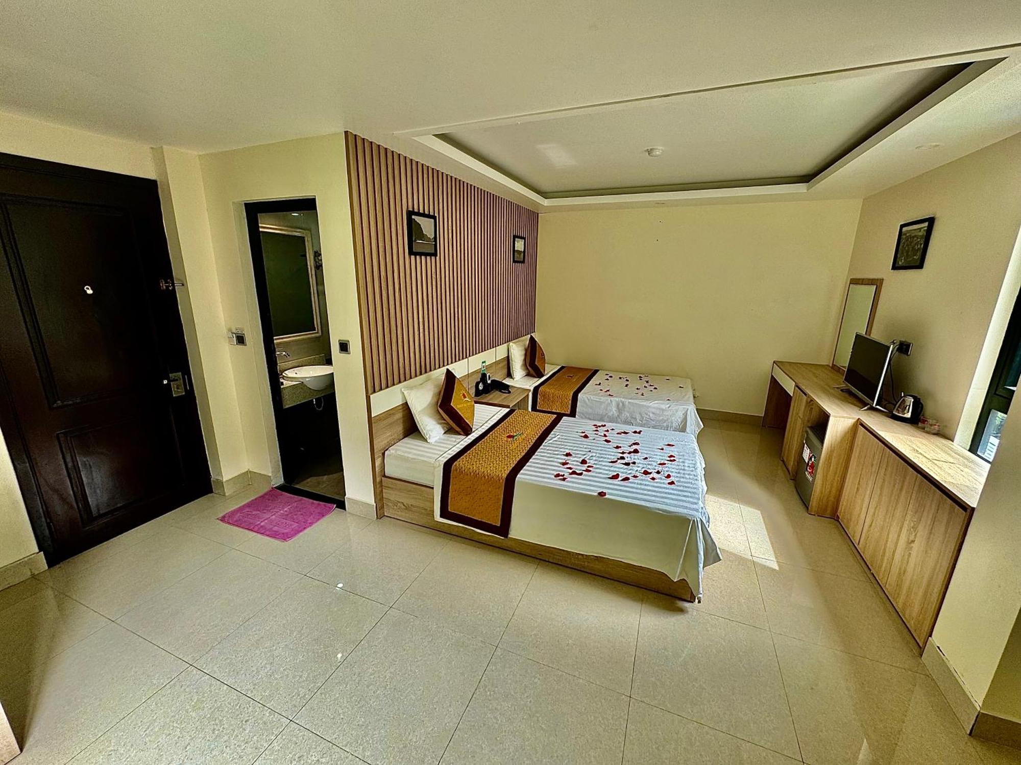 Sunflower Catba Hotel Dong Khe Sau ภายนอก รูปภาพ